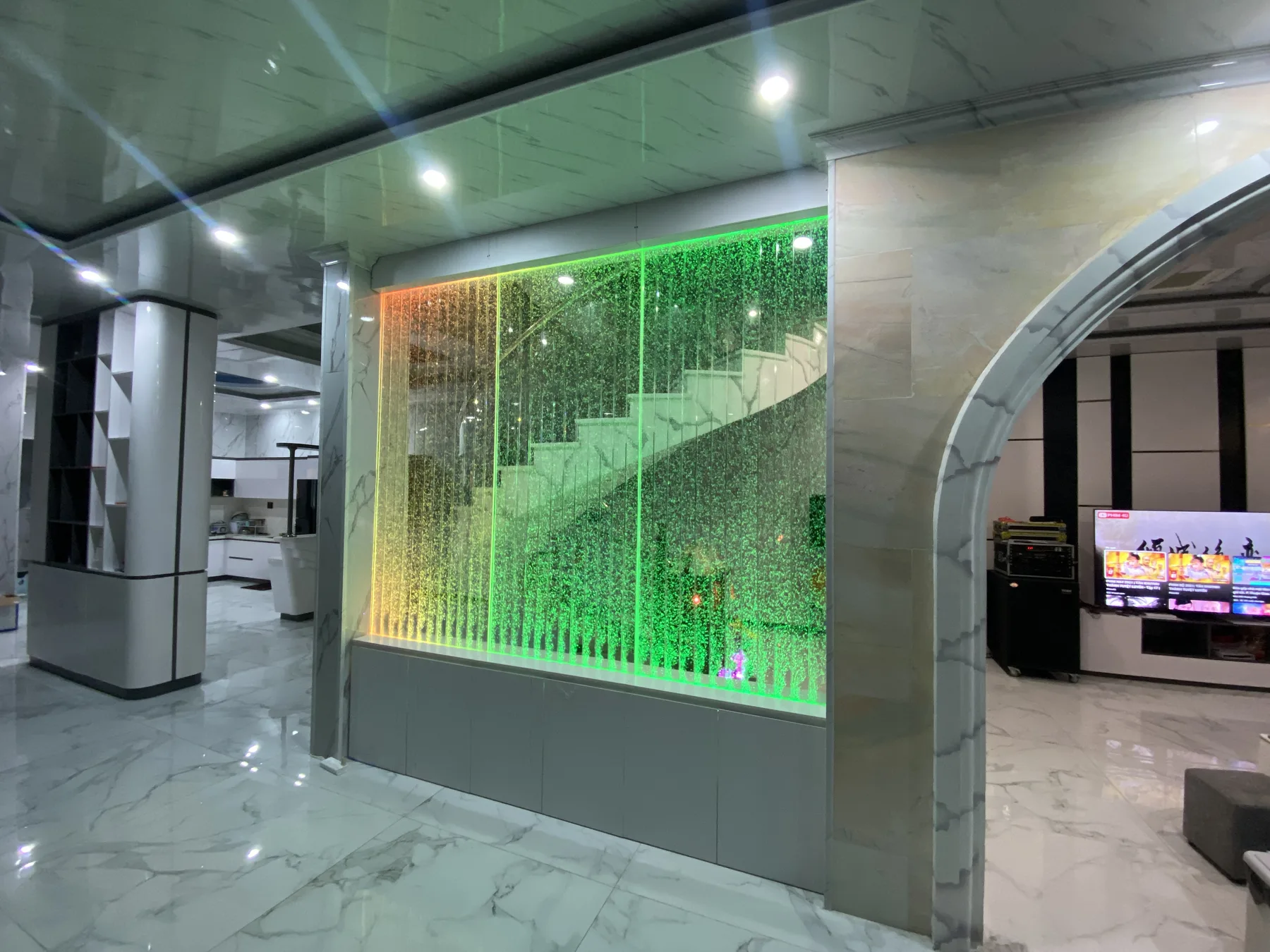 Vách bọt nước Acrylic Hưng Phú Trung - vách bọt nước khổ ngang 3000mm Vách bọt nước Acrylic Hưng Phú Trung - vách bọt nước khổ ngang 3000mm