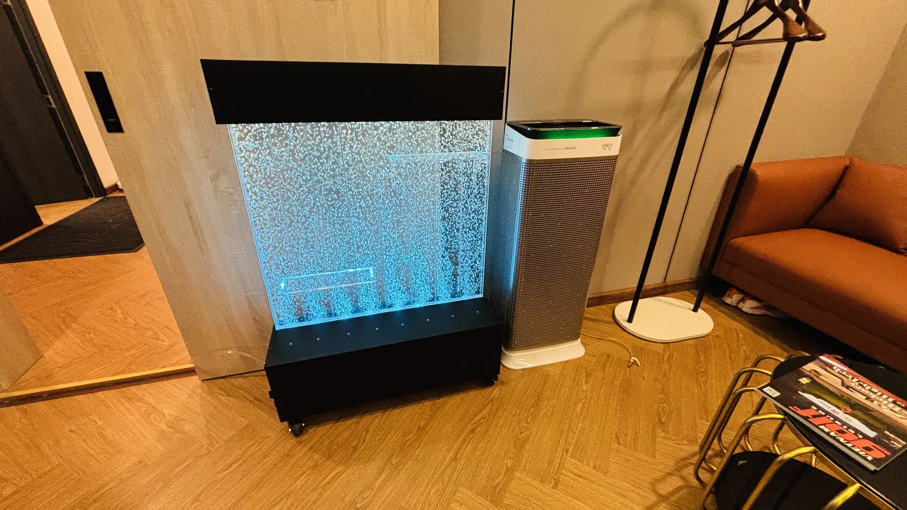Vách bọt nước Acrylic Hưng Phú Trung - vách bọt nước kích thước nhỏ Vách bọt nước Acrylic Hưng Phú Trung - vách bọt nước kích thước nhỏ