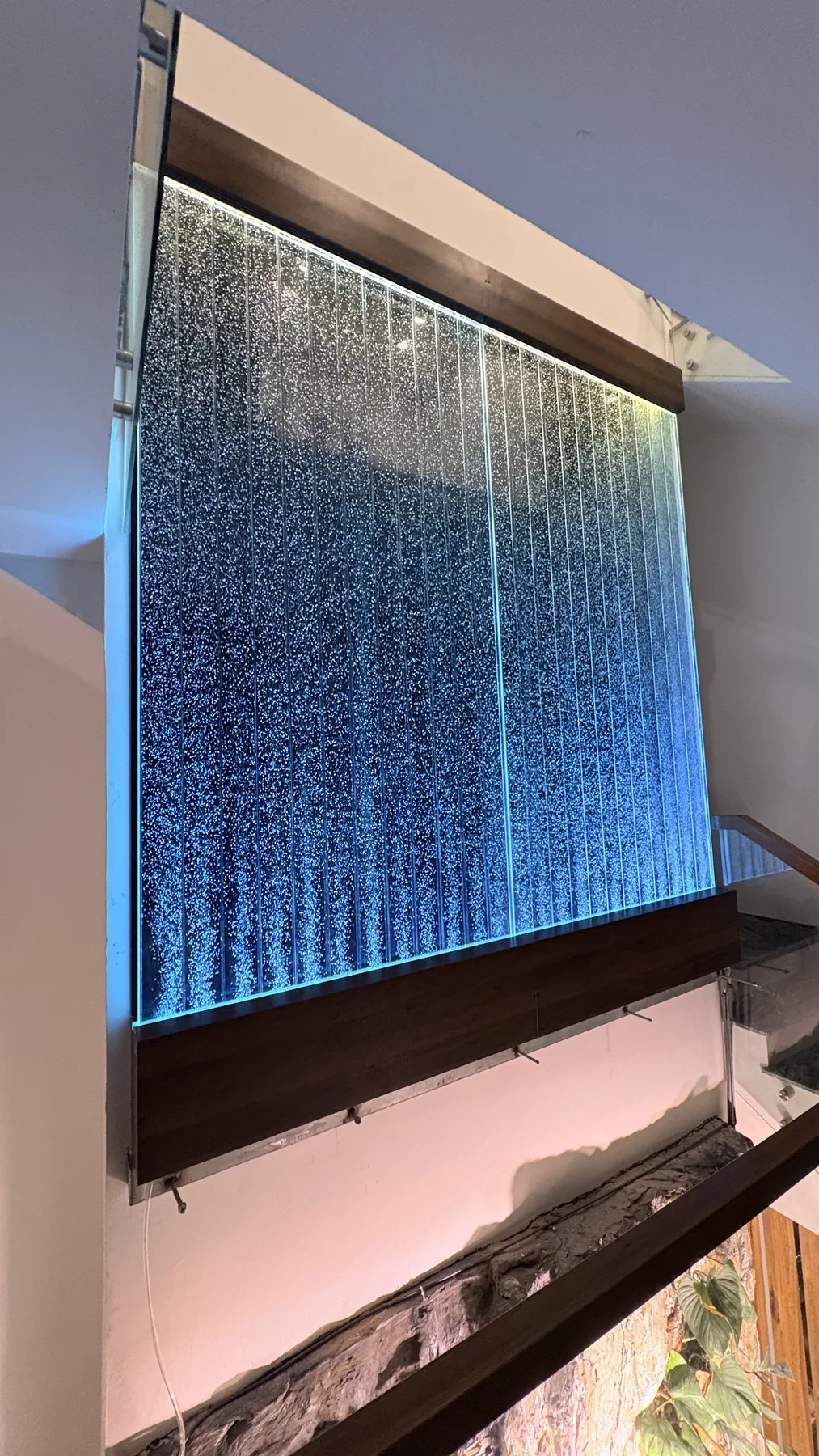 Vách bọt nước Acrylic Hưng Phú Trung - vách bọt nước loại tiêu chuẩn Vách bọt nước Acrylic Hưng Phú Trung - vách bọt nước loại tiêu chuẩn