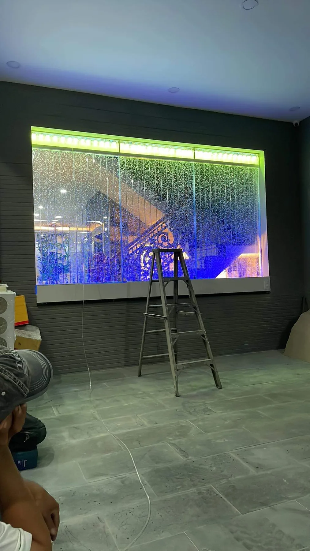 Vách bọt nước Acrylic Hưng Phú Trung - vách bọt nước tại nhà ở Quận 6 Vách bọt nước Acrylic Hưng Phú Trung - vách bọt nước tại nhà ở Quận 6